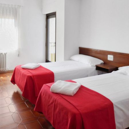Hostal La Torre Benicàssim Exteriör bild