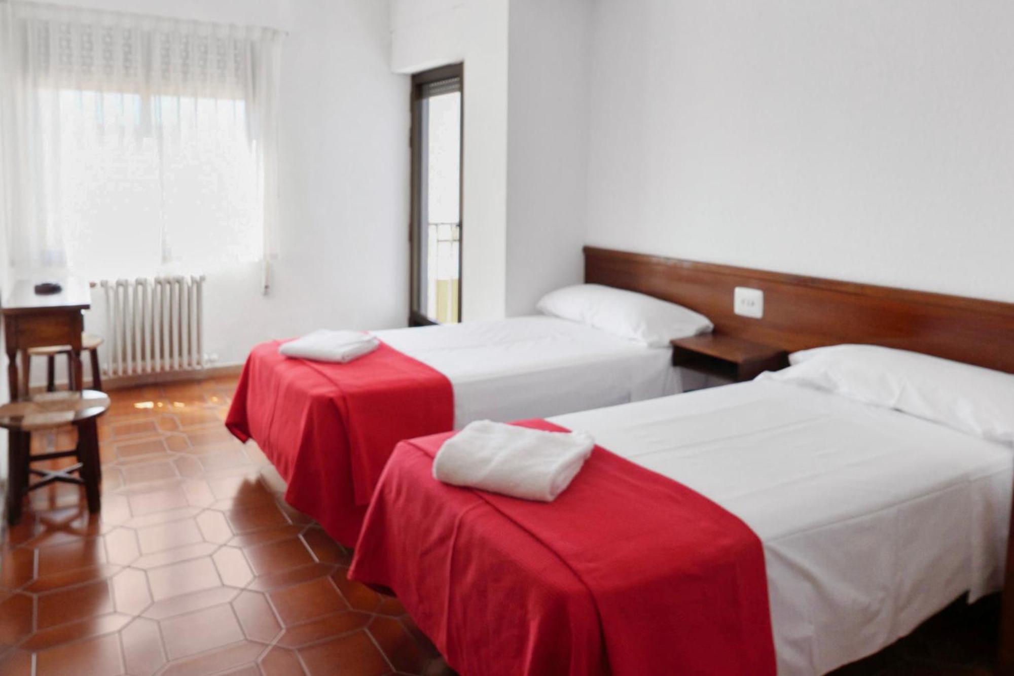 Hostal La Torre Benicàssim Exteriör bild